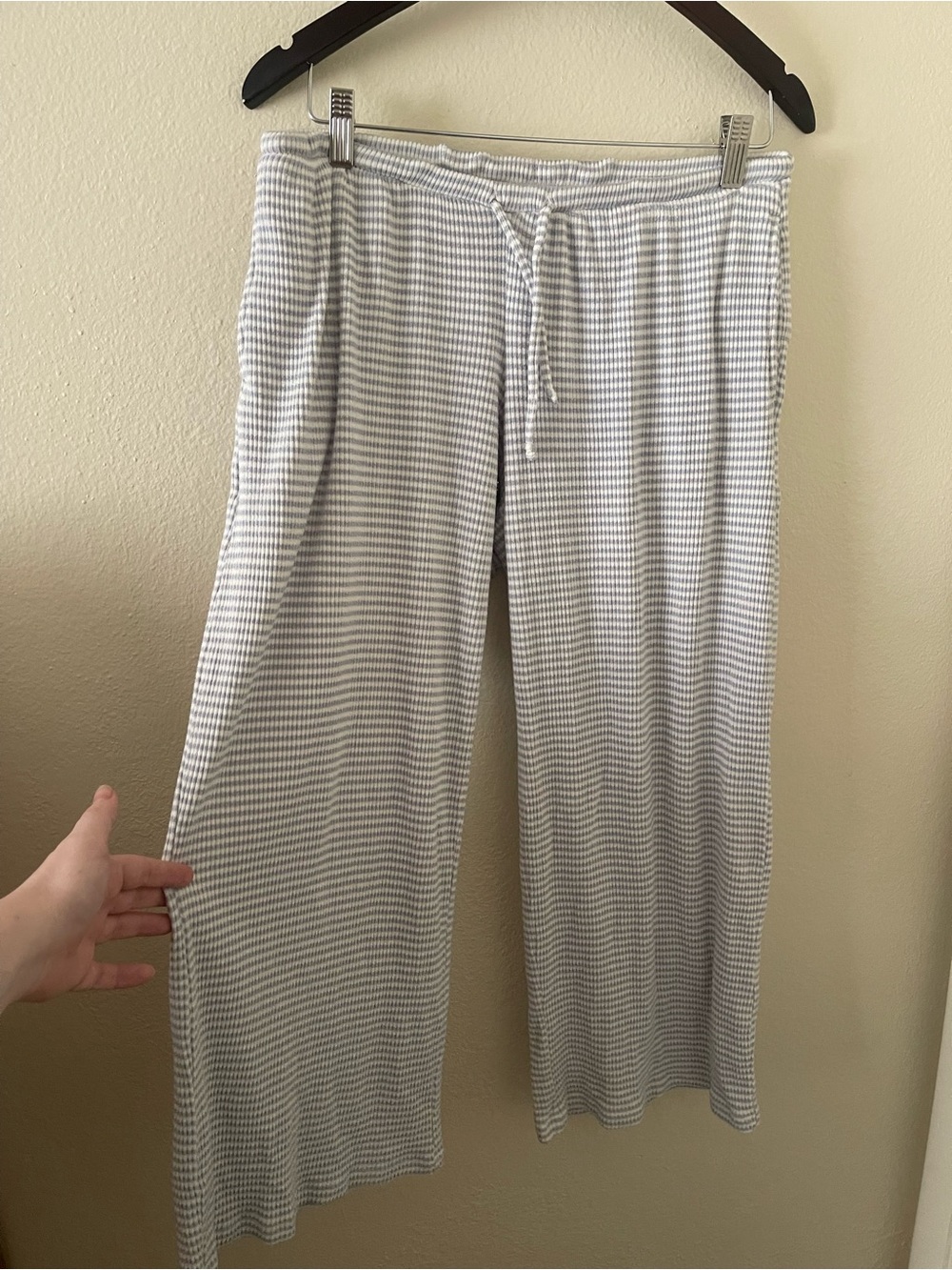 Hollister Light Gray Striped Wide-Leg Lounge Pants
